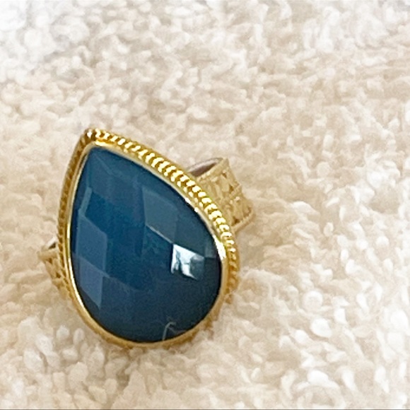 Anna Beck Teardrop Blue Quartz Gold & Silver Ring - Picture 6 of 11